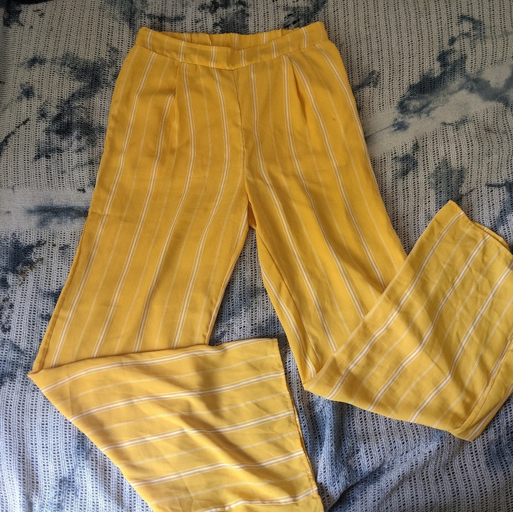 🌞Free with purchase Yellow flowy pants